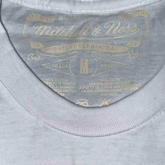 LA Dodgers Mitchell & Ness Dodger Stadium Dodger Dog T-Shirt Men’s Medium - Picture 4 of 7